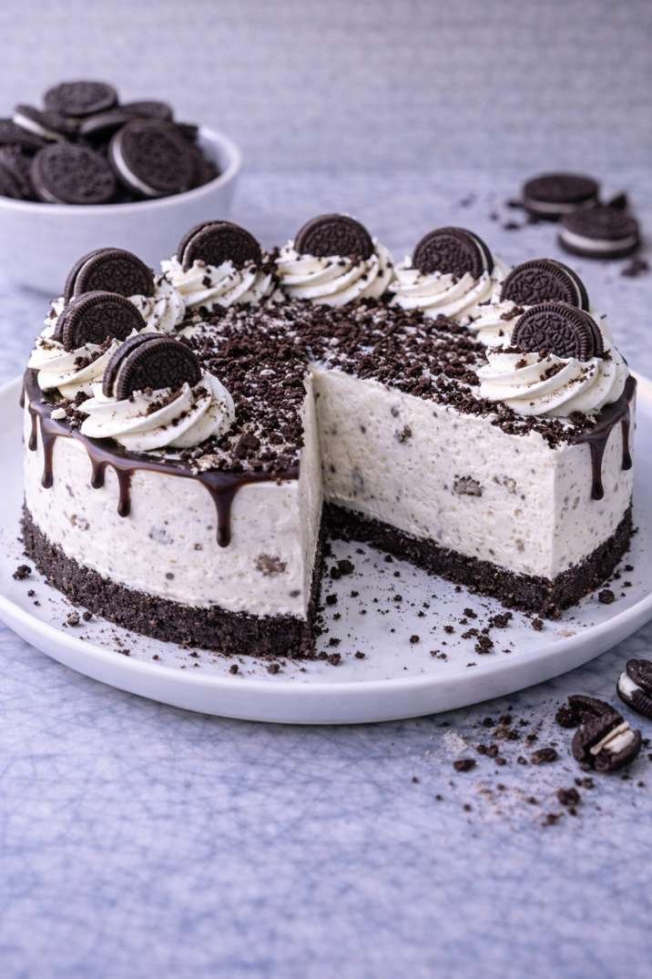 Cookies and Cream No-Bake Cheesecake